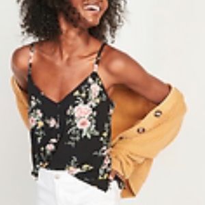 Old Navy Cami style tank top new with tags 2 pc included.